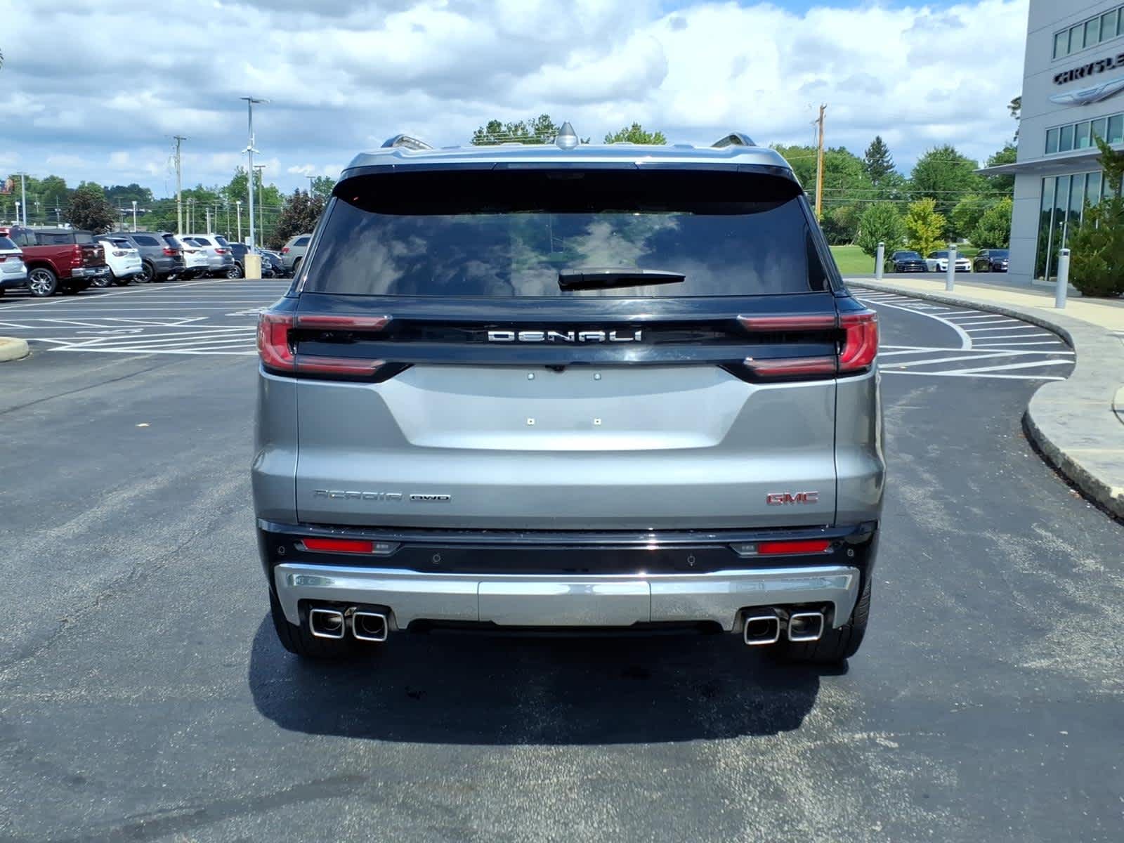 2024 GMC Acadia AWD Denali
