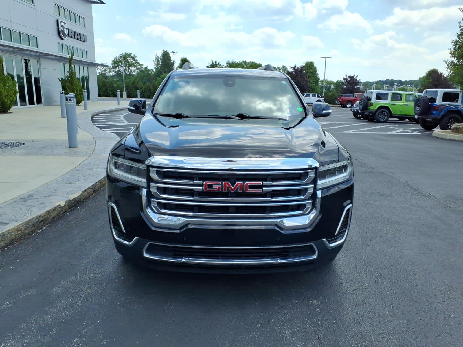 2022 GMC Acadia SLE