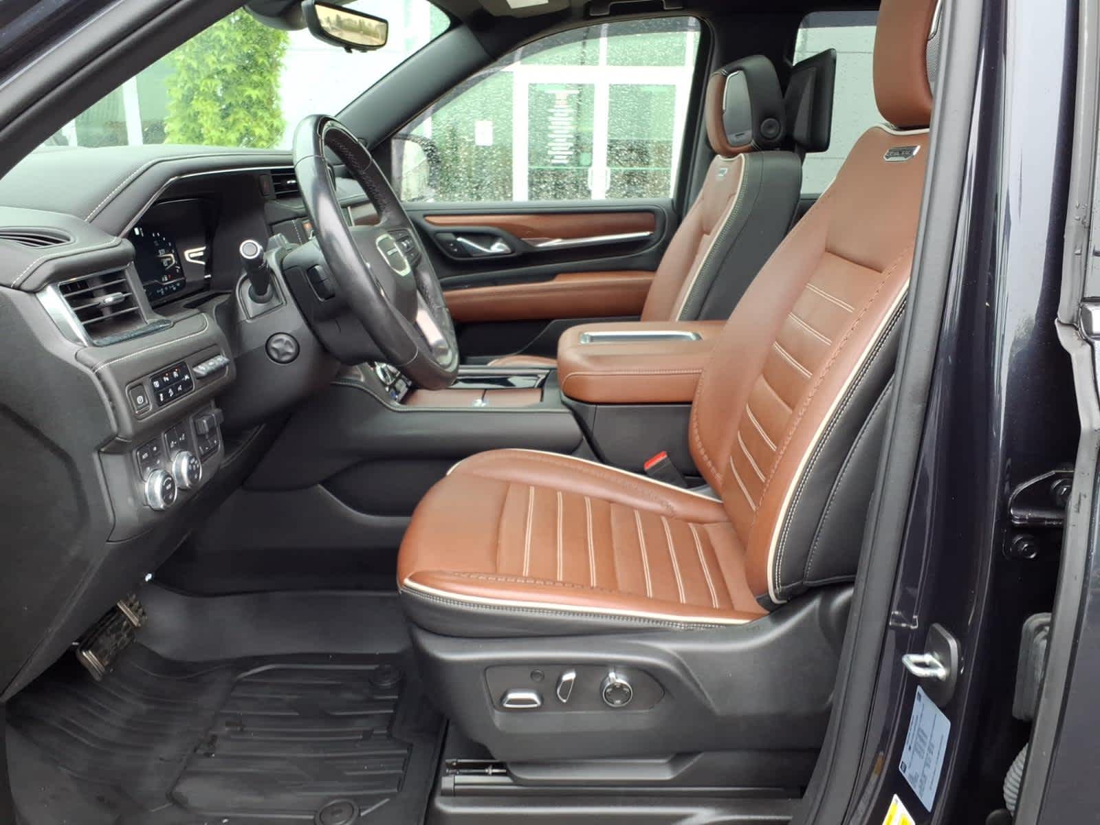 2023 GMC Yukon Denali Ultimate Denali Ultimate
