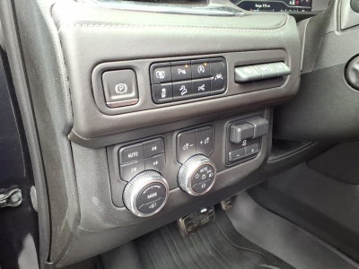 2023 GMC Yukon Denali Ultimate Denali Ultimate