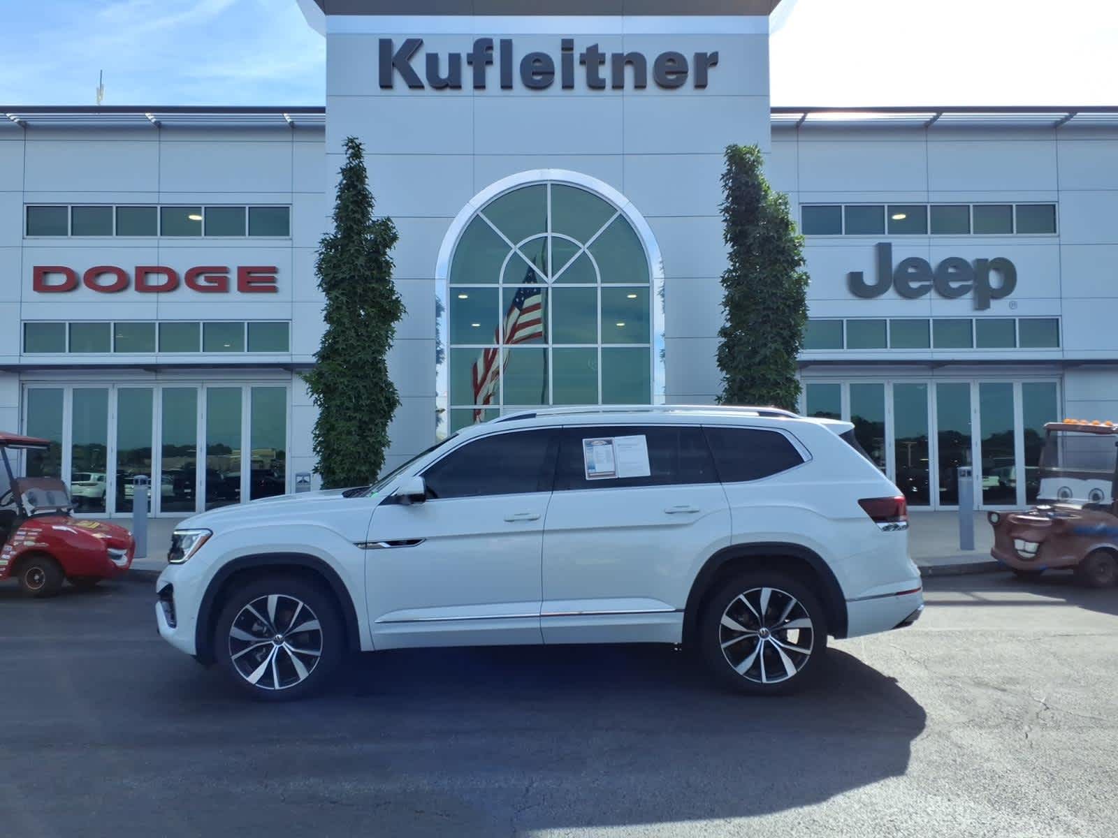2025 Volkswagen Atlas 2.0T SEL Premium R-Line