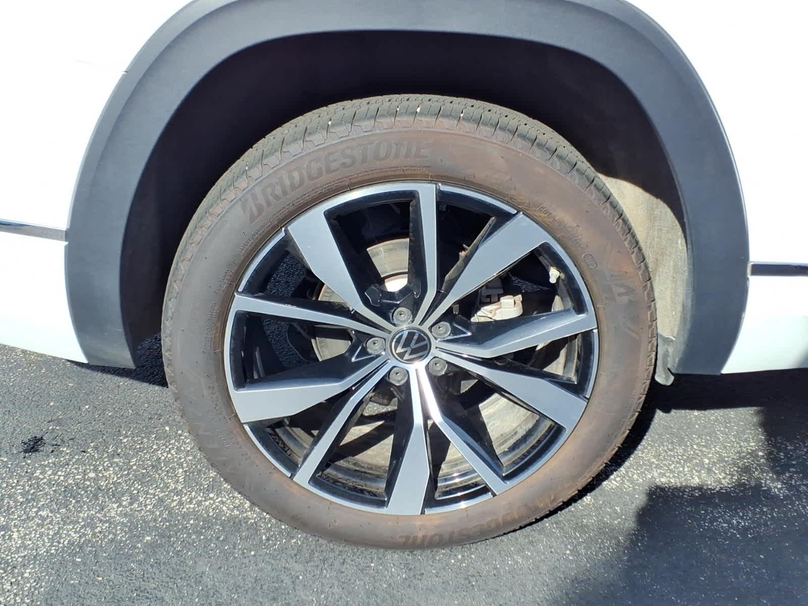 2025 Volkswagen Atlas 2.0T SEL Premium R-Line