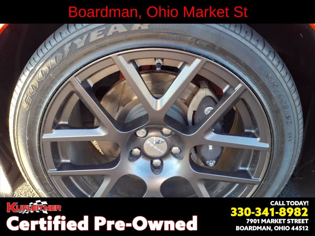 2016 Dodge Challenger 392 Hemi Scat Pack Shaker