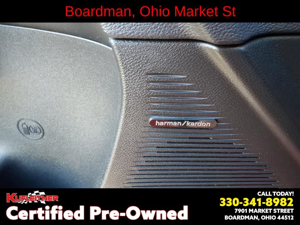 2016 Dodge Challenger 392 Hemi Scat Pack Shaker
