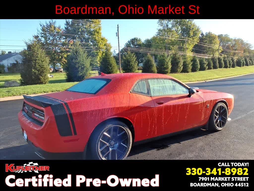 2016 Dodge Challenger 392 Hemi Scat Pack Shaker
