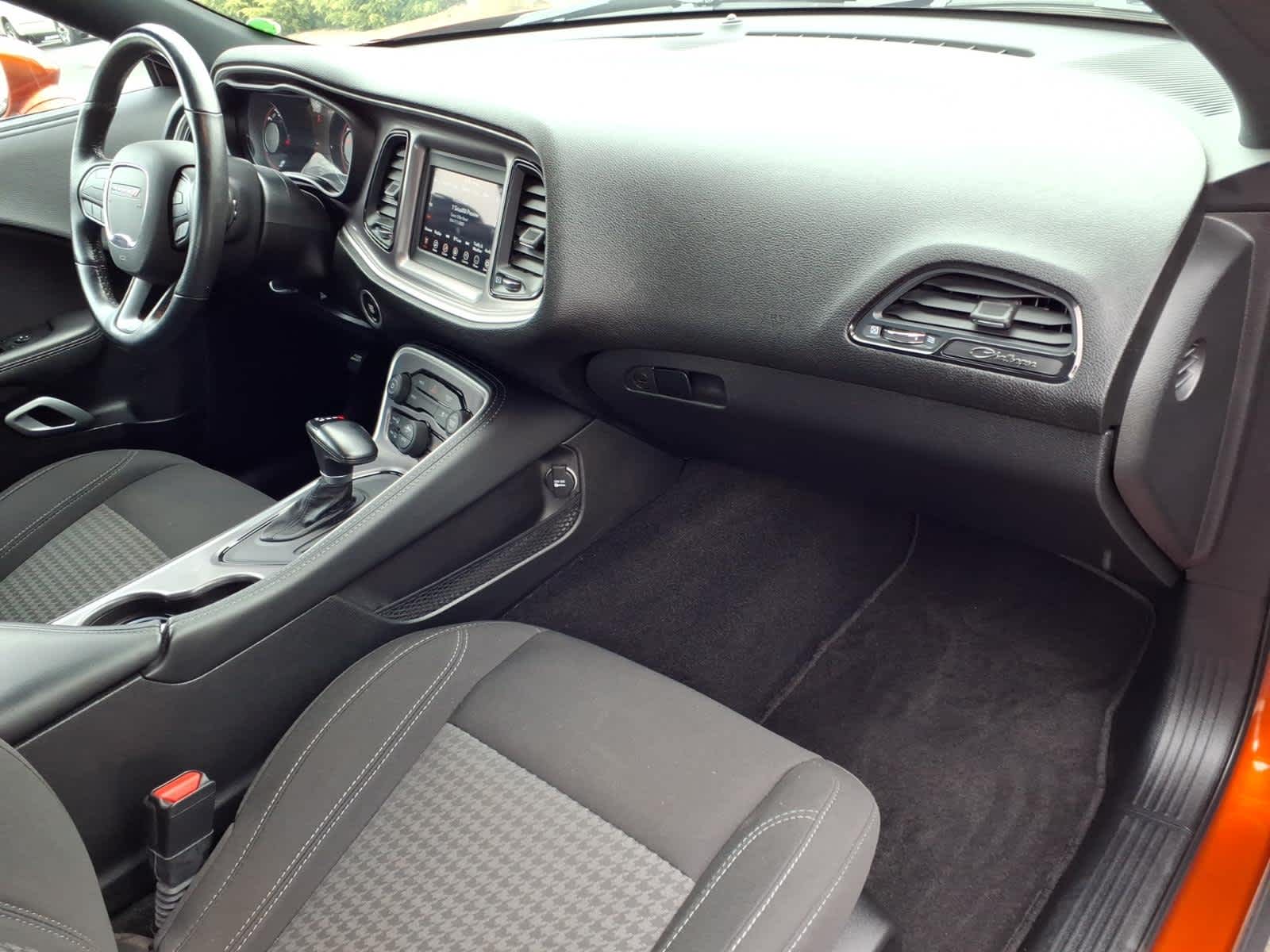 2022 Dodge Challenger SXT