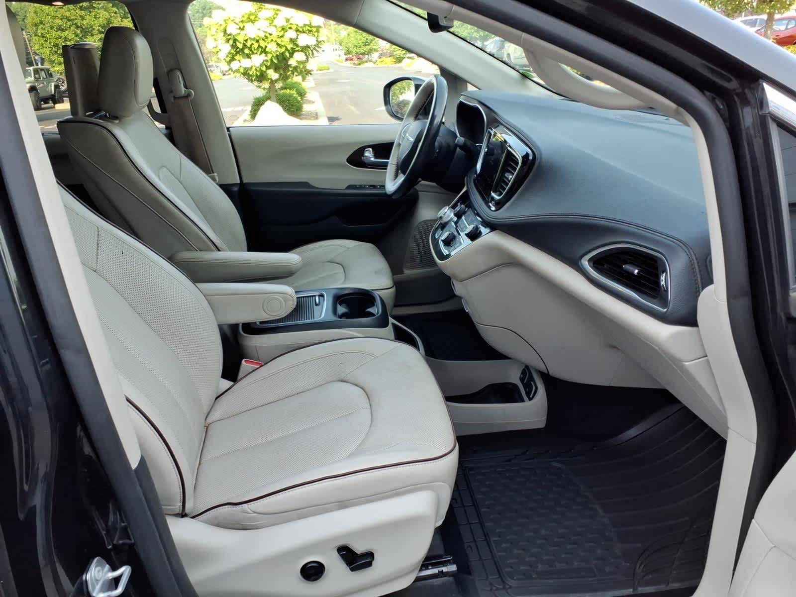 2020 Chrysler Pacifica Limited