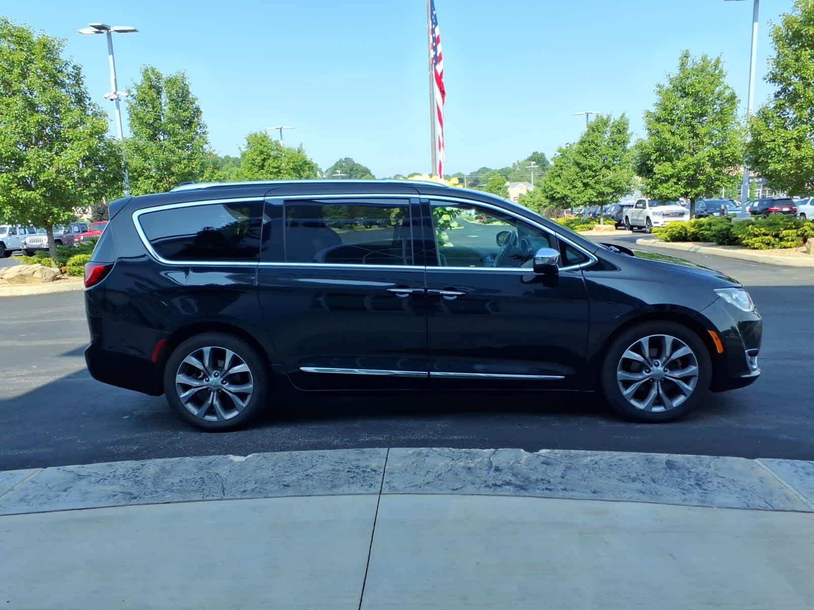 2020 Chrysler Pacifica Limited
