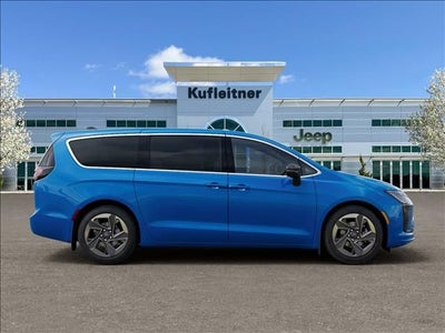 2027 Chrysler Pacifica Limited