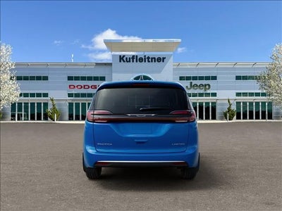 2027 Chrysler Pacifica Limited