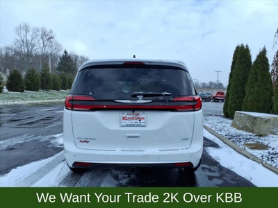 2026 Chrysler Pacifica Pinnacle