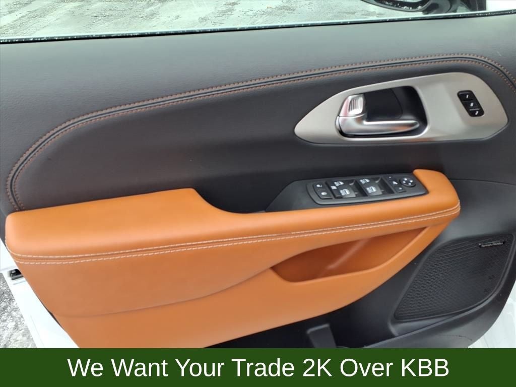 2026 Chrysler Pacifica Pinnacle