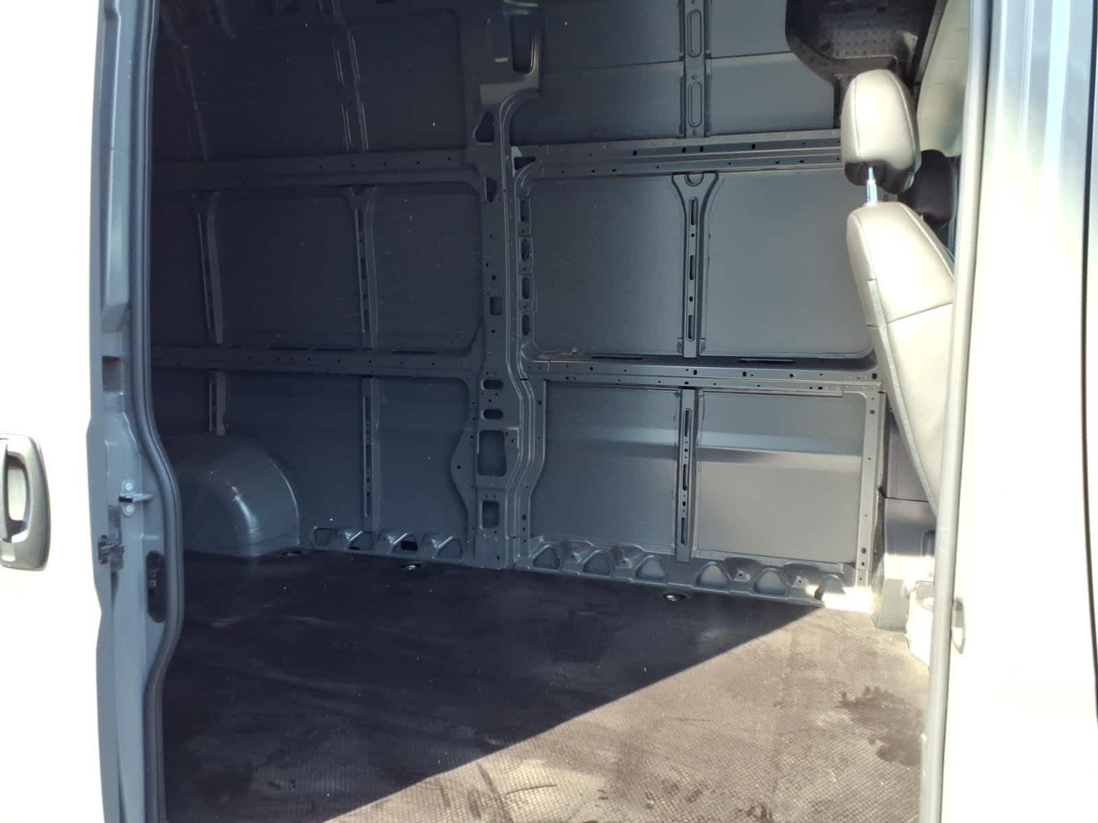2026 RAM ProMaster Cargo Van SLT