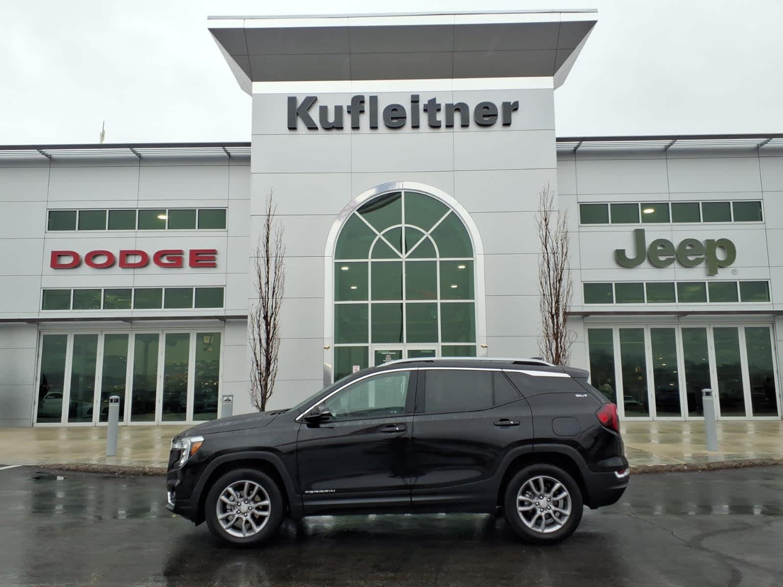 2024 GMC Terrain SLT