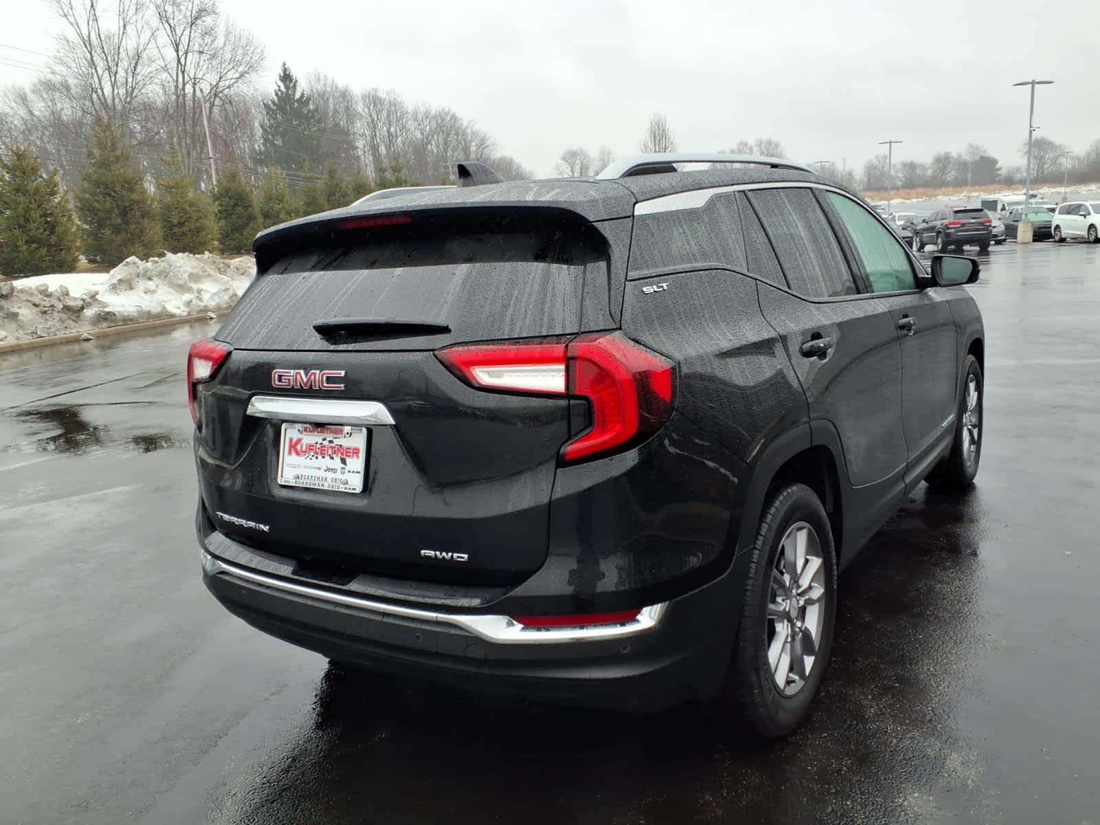 2024 GMC Terrain SLT