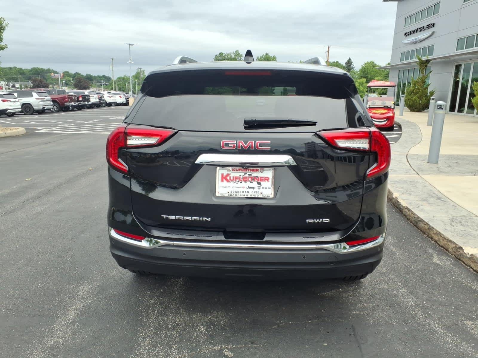 2022 GMC Terrain SLT