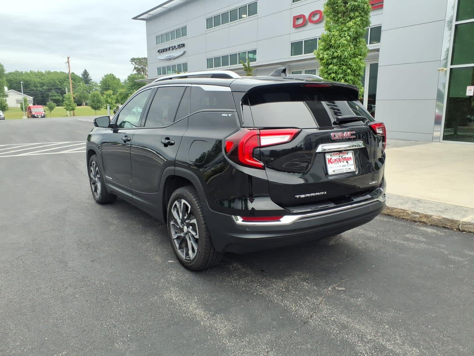 2022 GMC Terrain SLT