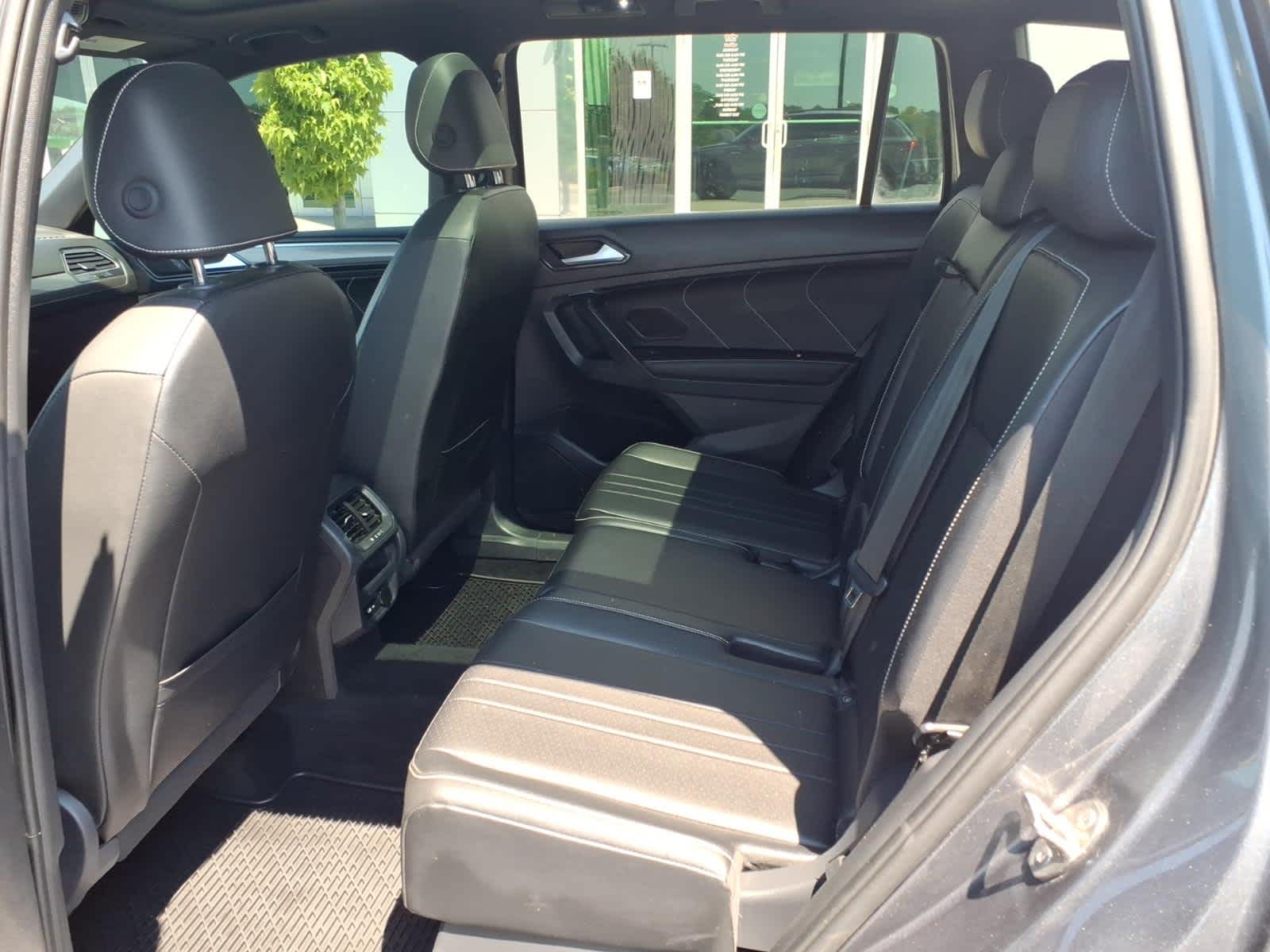 2024 Volkswagen Tiguan SE R-Line Black