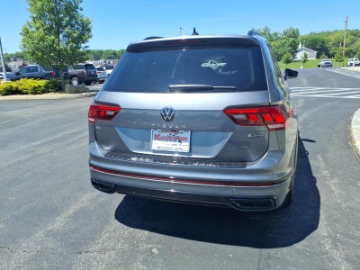2024 Volkswagen Tiguan SE R-Line Black