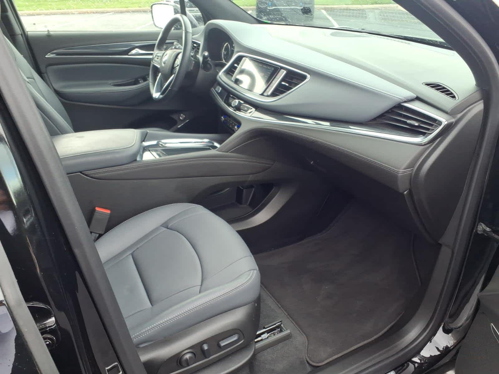 2024 Buick Enclave Essence