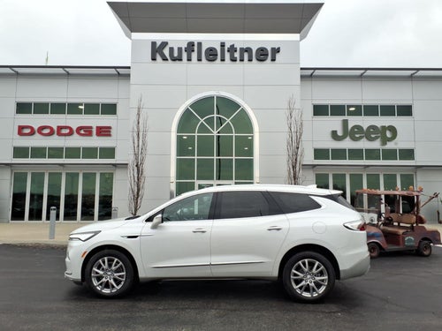 2023 Buick Enclave Essence