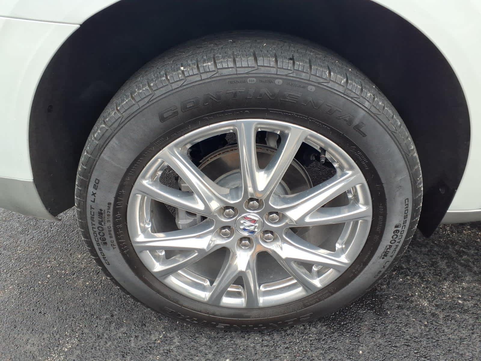 2023 Buick Enclave Essence