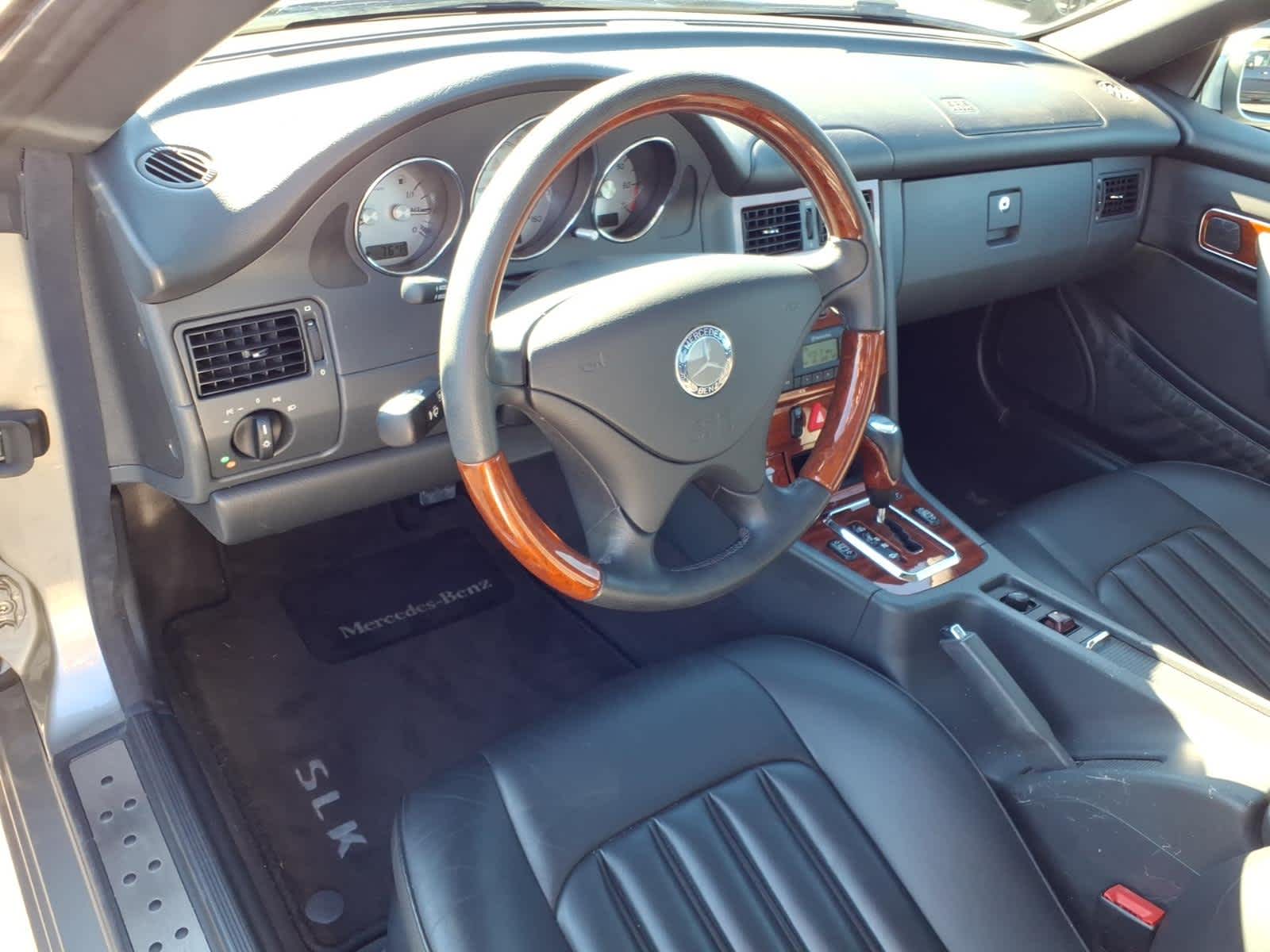 2004 Mercedes-Benz SLK Base