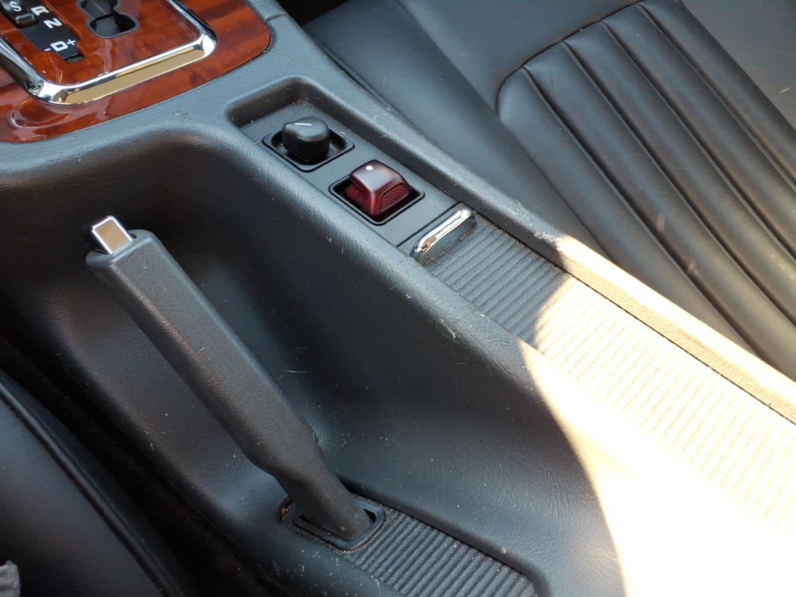 2004 Mercedes-Benz SLK Base