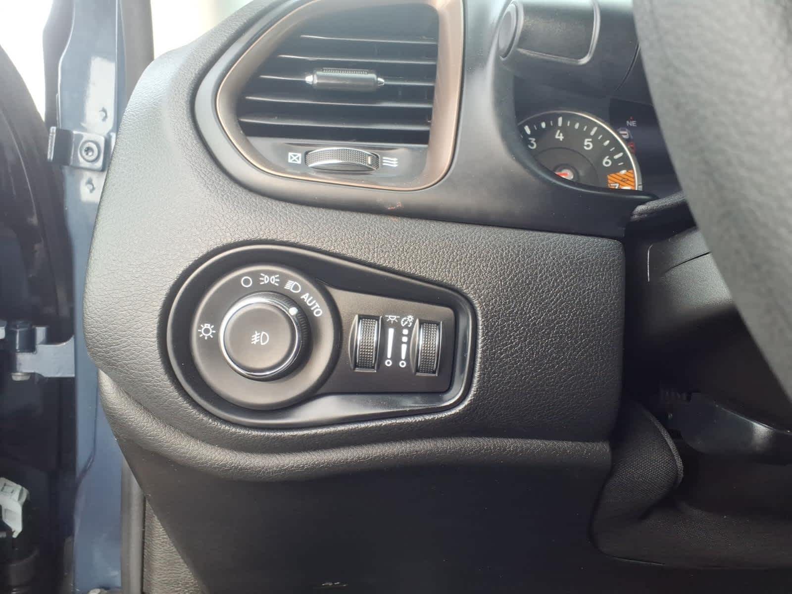 2023 Jeep Renegade Upland